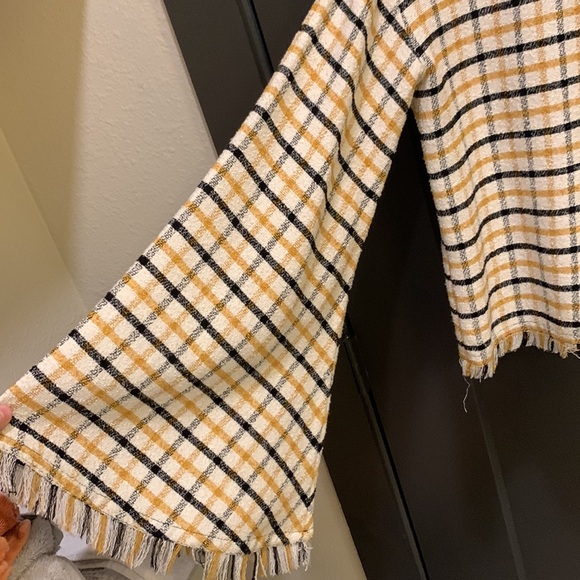 Top shop bell sleeved blouse - Picture 2 of 2